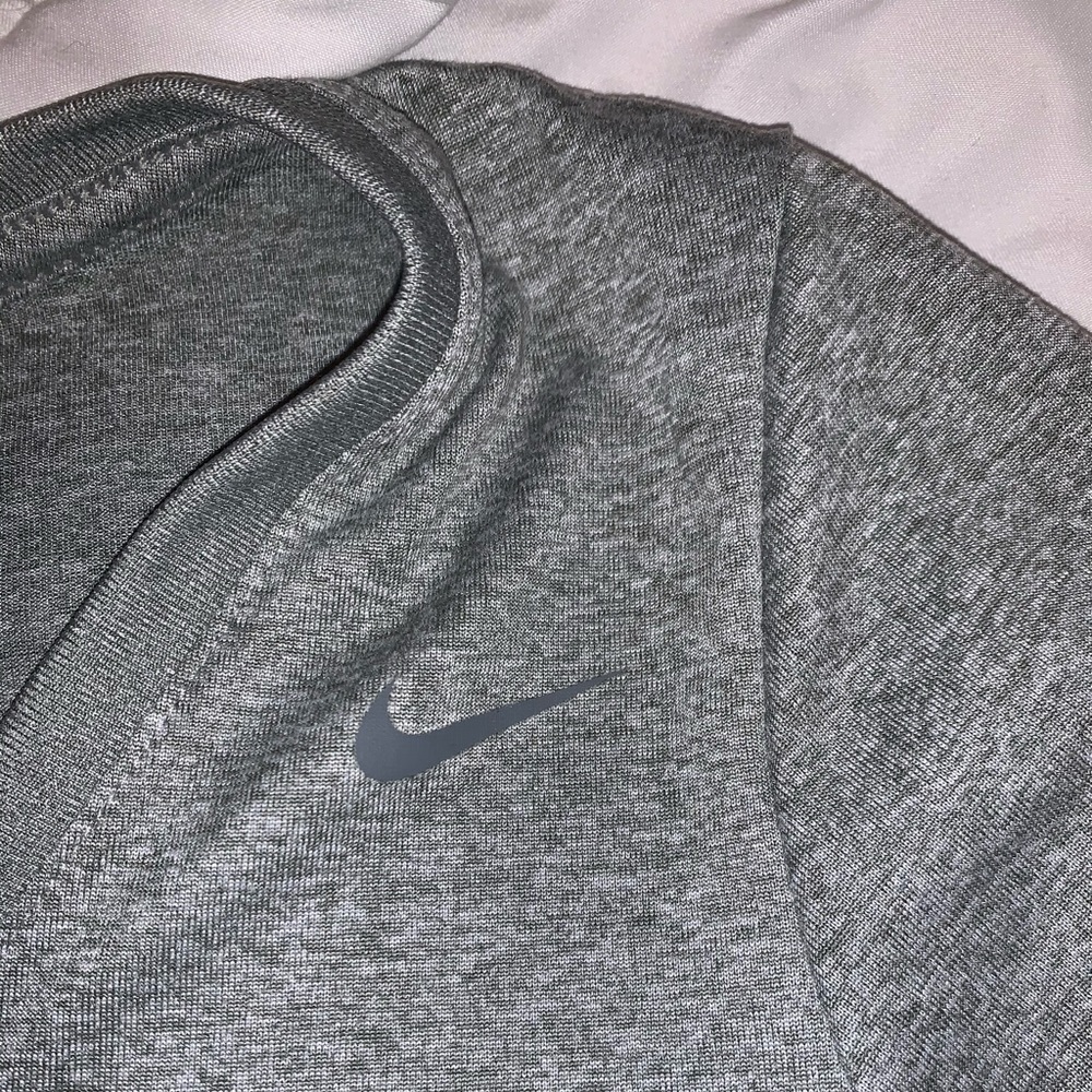 Dri fit - Picture 2 of 3